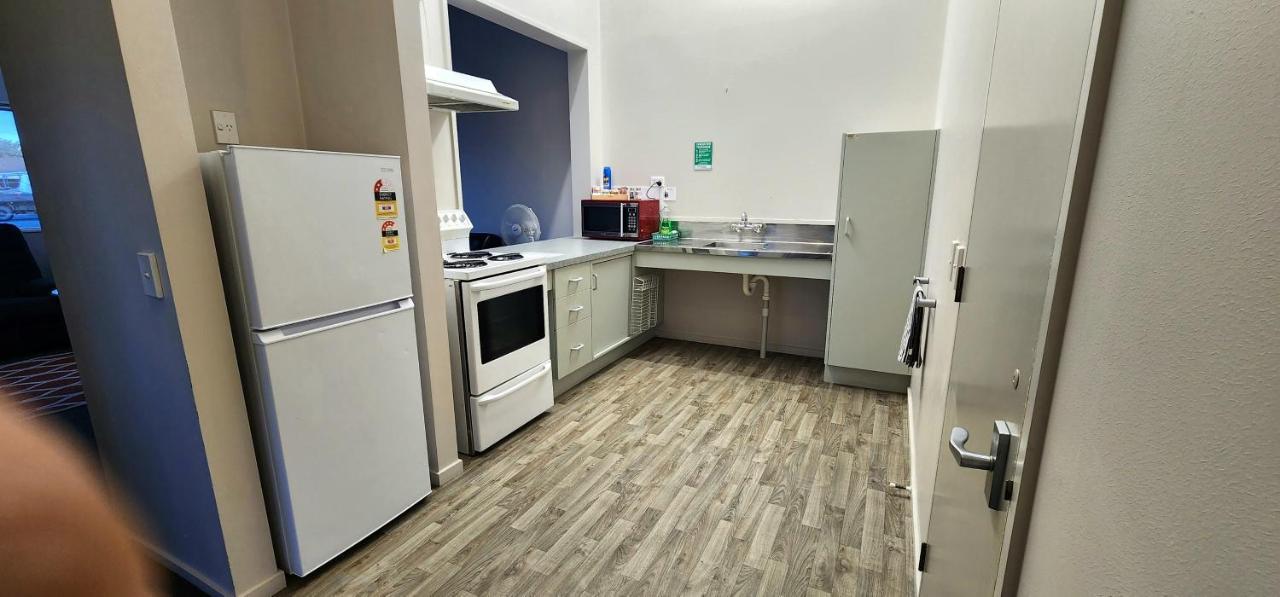 Acorn Estate Motel 3*