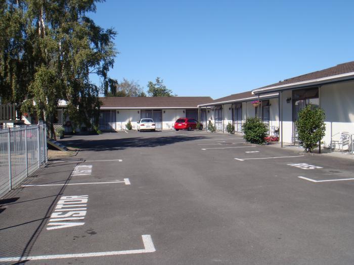 Acorn Estate Motel